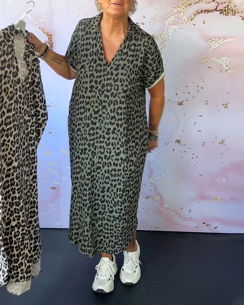 Robe léopard à décolleté en V