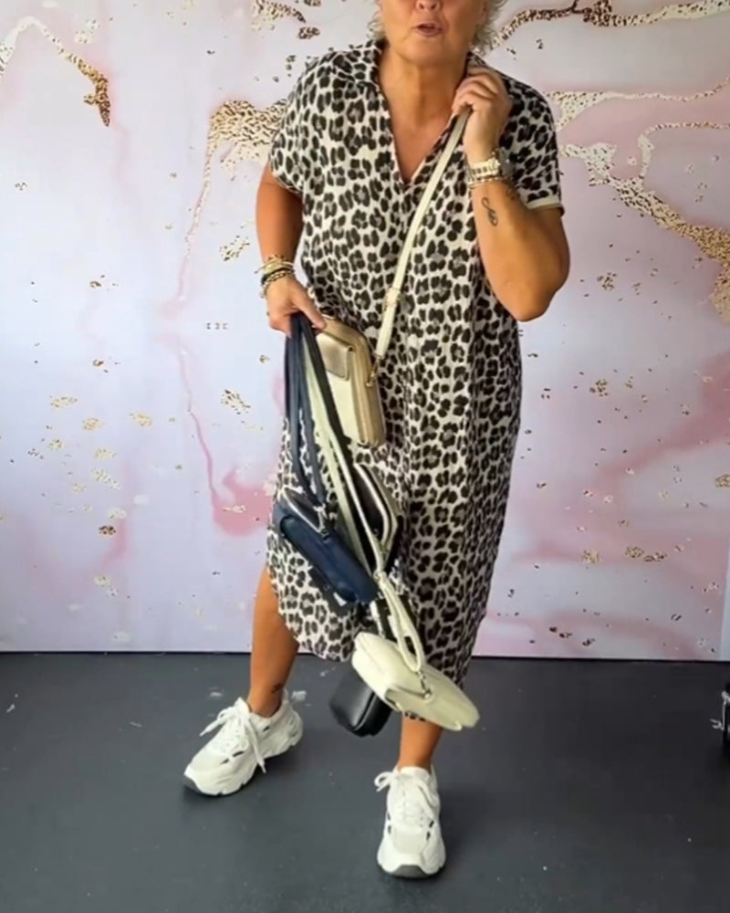 Robe léopard à décolleté en V