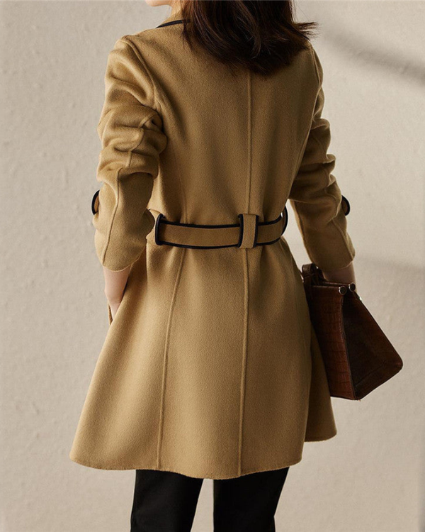 Trench-coat élégant et prestigieux pour un style intemporel