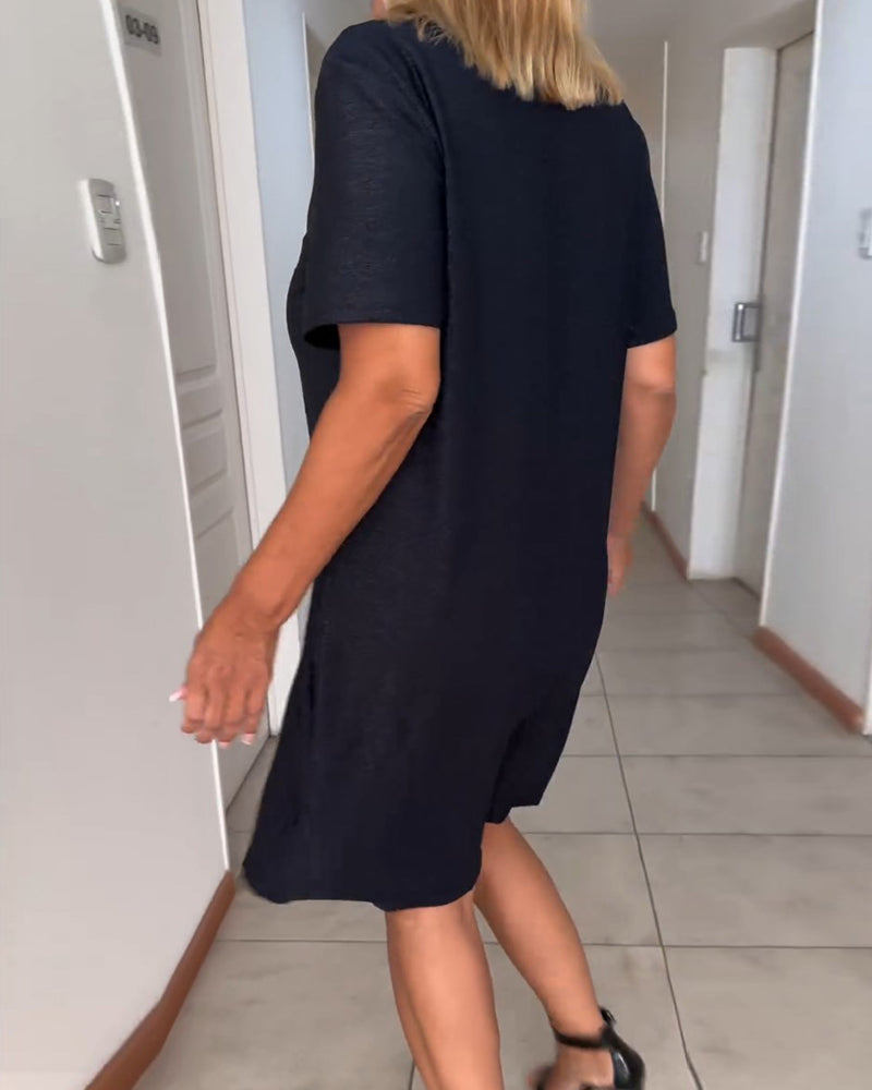 Robe élégante à décolleté plongeant