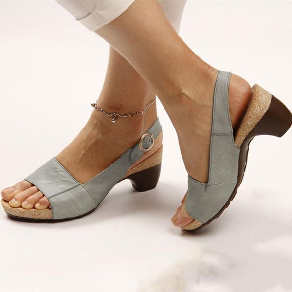 Sandales d'été : Adoptez un style sans effort