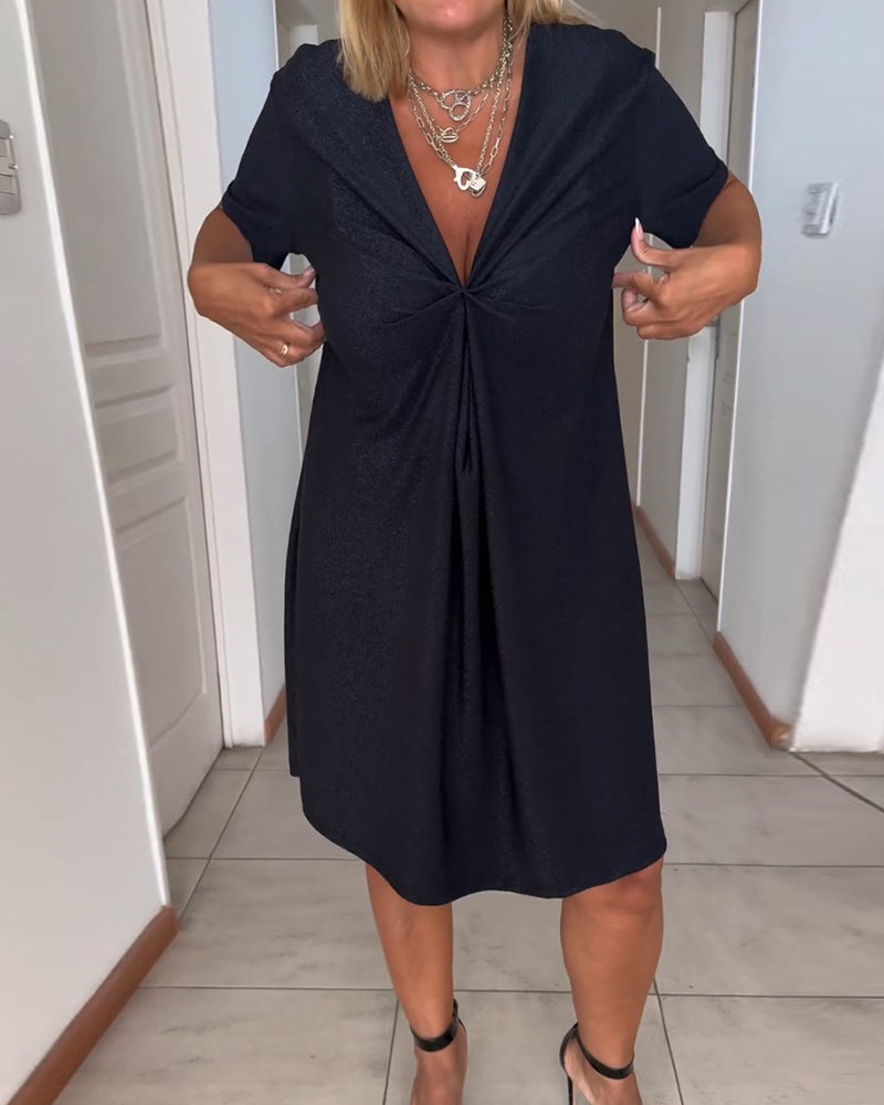 Robe élégante à décolleté plongeant