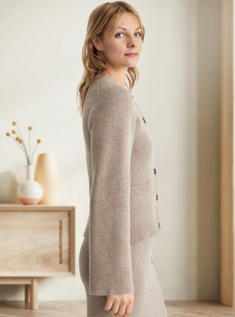 Cardigan doux à boutons pour femmes