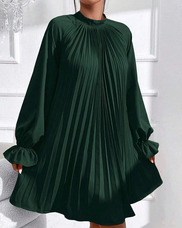 Robe élégante avec manches bouffantes pour un style moderne et confortable