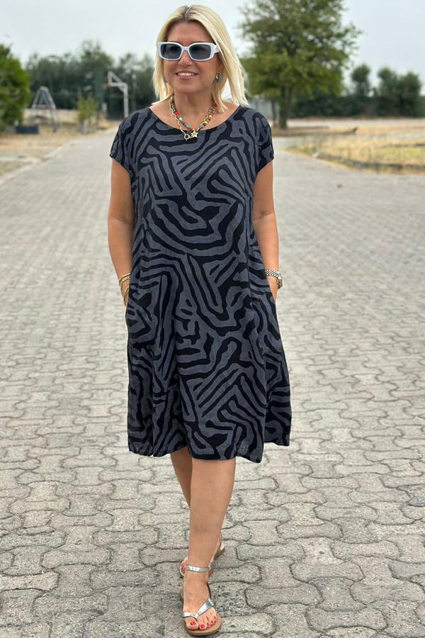 Robe imprimée zèbre à encolure ronde