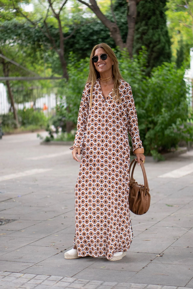 Maxi Robe Imprimé Tendance et Coupe Élégante