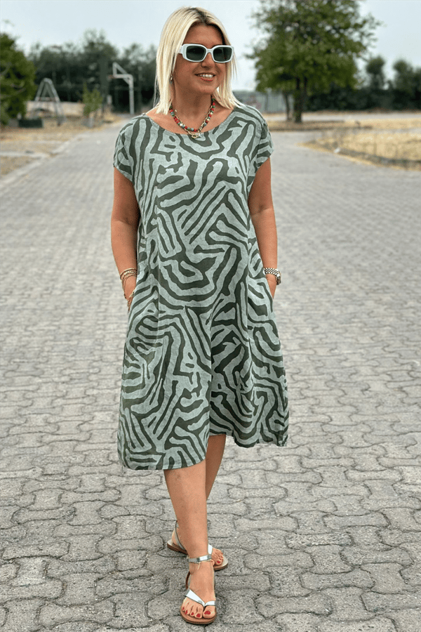 Robe imprimée zèbre à encolure ronde