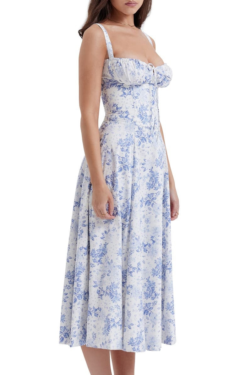 Robe élégante à taille marquée pour un look chic et intemporel