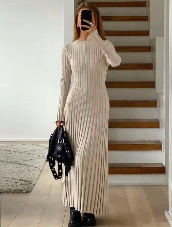 Robe Longue en Maille Luxe Élégante et Confortable