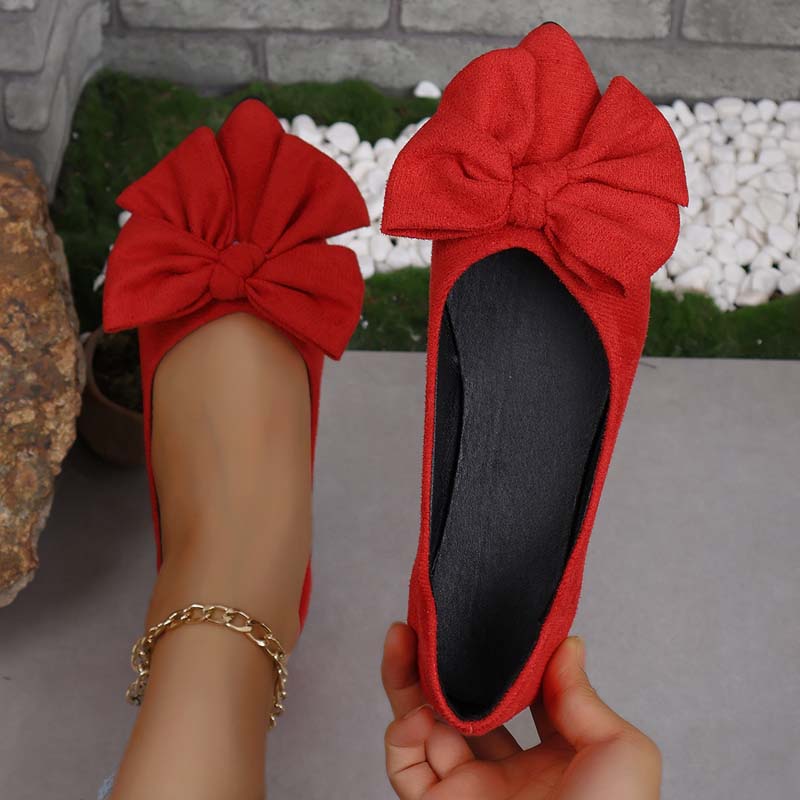 Mocassins Spitses Détail Nœud Touche Féminine
