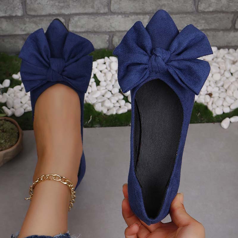 Mocassins Spitses Détail Nœud Touche Féminine
