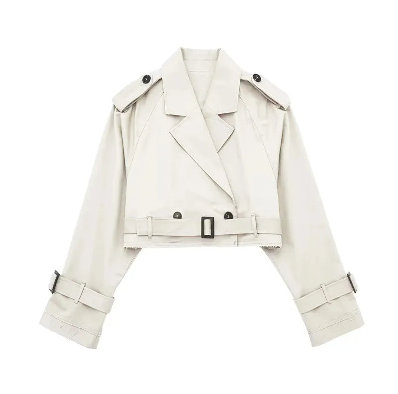 Trench-coat chic et polyvalent pour toutes les occasions