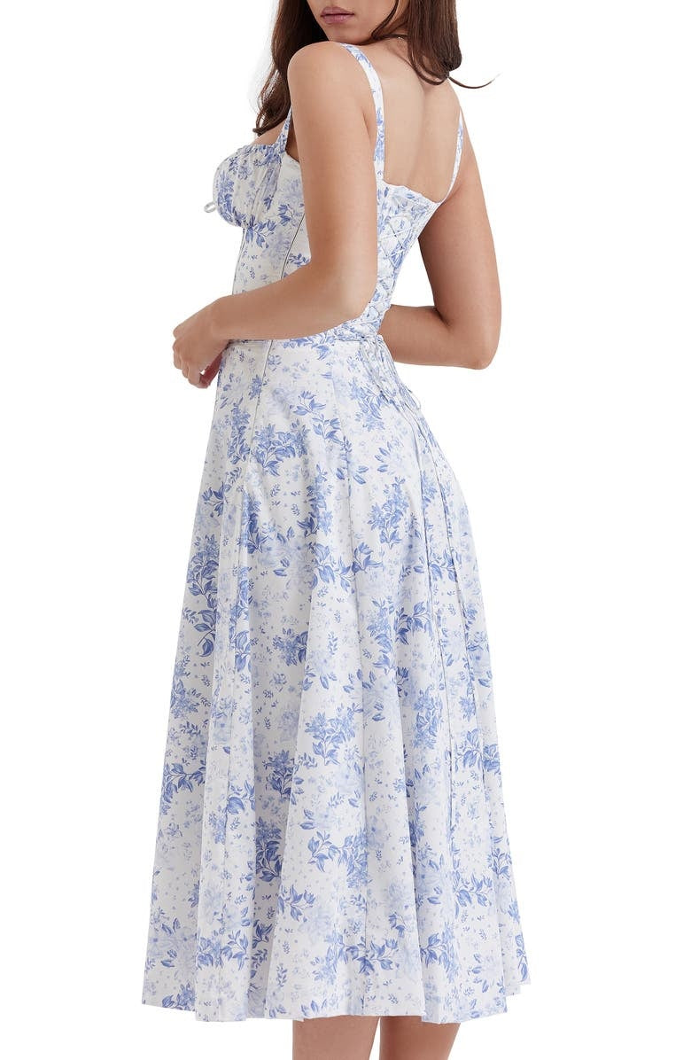 Robe élégante à taille marquée pour un look chic et intemporel