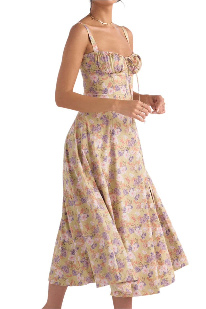 Robe élégante à taille marquée pour un look chic et intemporel