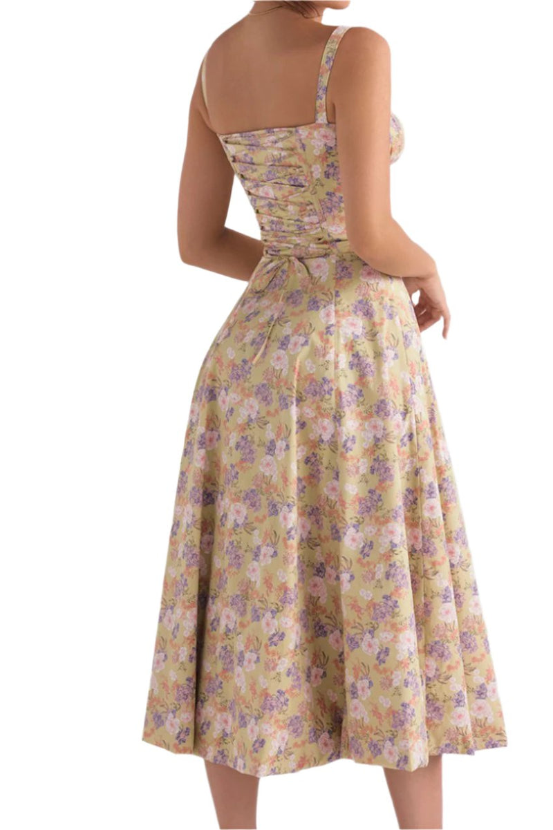 Robe élégante à taille marquée pour un look chic et intemporel