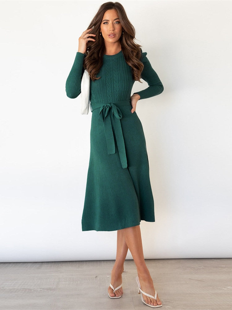 Robe Midi en Maille Élégante