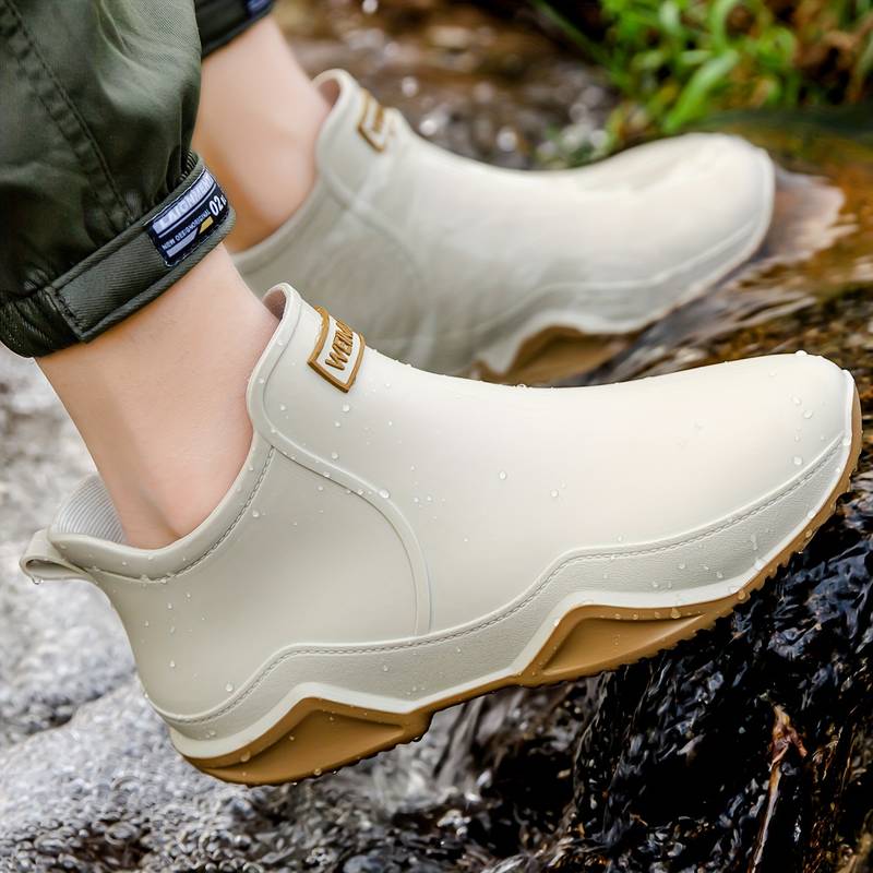 Bottes en caoutchouc modernes et confortables pour un look élégant