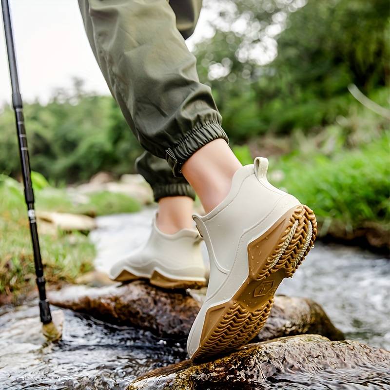 Bottes en caoutchouc modernes et confortables pour un look élégant